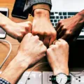 Cara Mudah Membangun Teamwork Yang Kuat Dan Solid