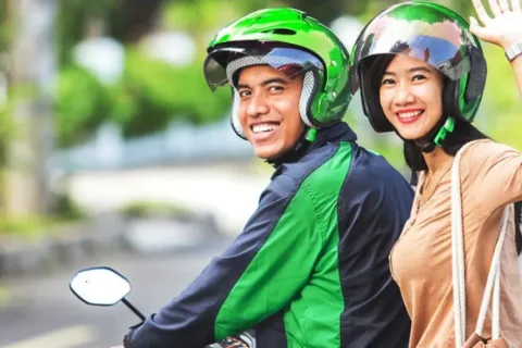 Tips Berkendara Aman Bagi Driver Ojek Online Saat Antar Penumpang Agar Lancar Dan Dapat Rating Bagus