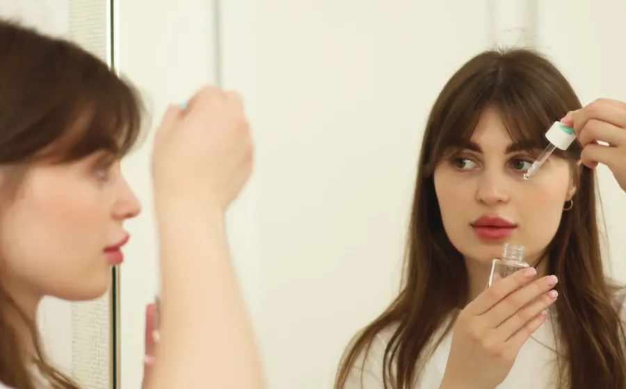 Langkah cara merawat wajah berminyak menggunakan produk skincare yang tepat agar kulit bebas kilap